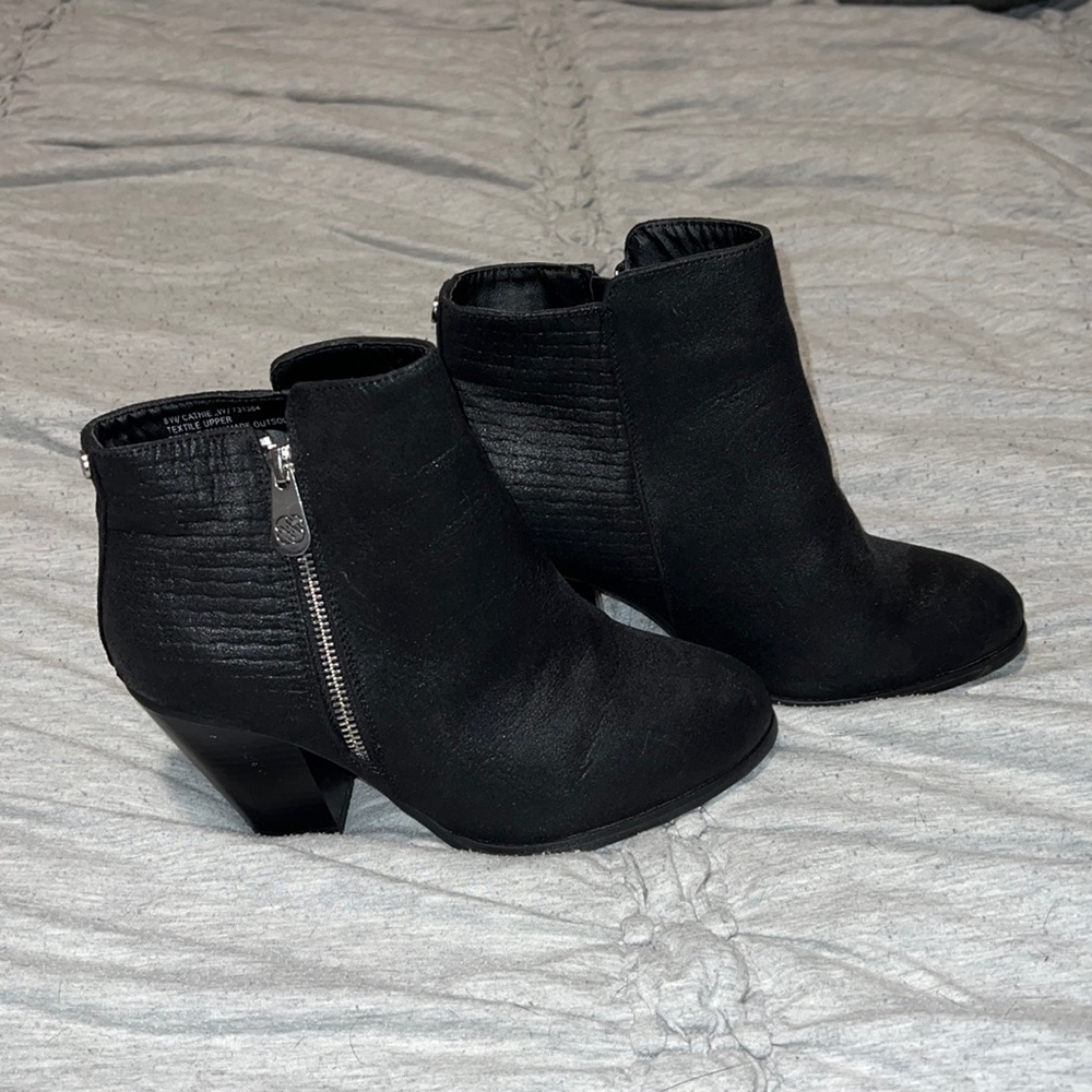 Healed booties